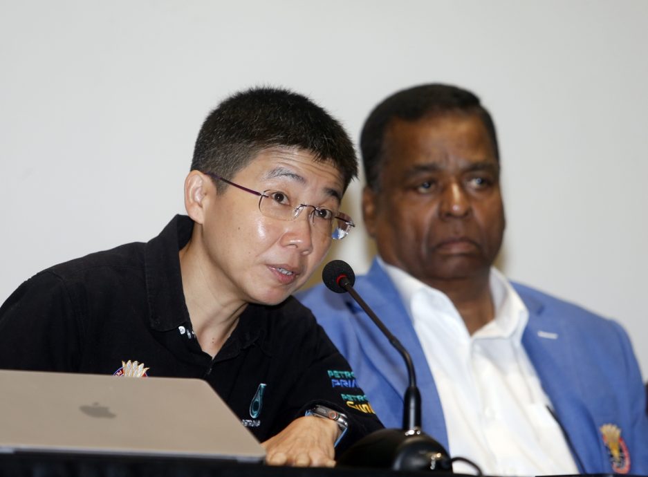 亚洲羽球青年锦标赛 大马盼男单男双夺牌