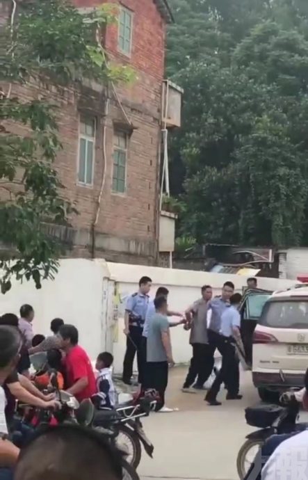 广东幼稚园传砍人已6死1伤 门口「2大1小」倒在血泊中