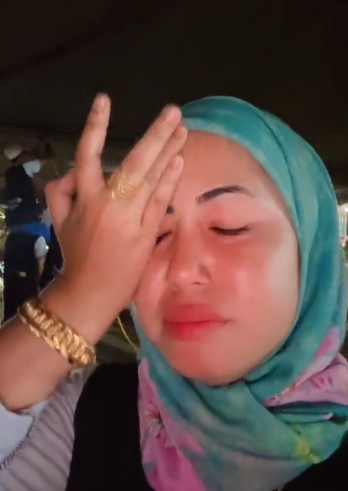 视频 | 冷藏柜故障损失近1万令吉!女商人哭诉:475个蛋糕全丢了