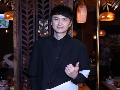 金曲34 | 陈建玮被颁错奖 老婆:女儿难过哭了