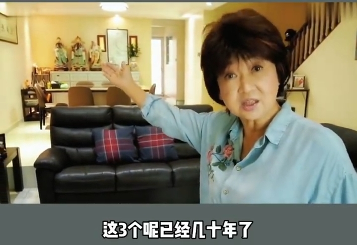 68岁朱咪咪脸颊饱满气色好 香闺曝光装潢超贴地
