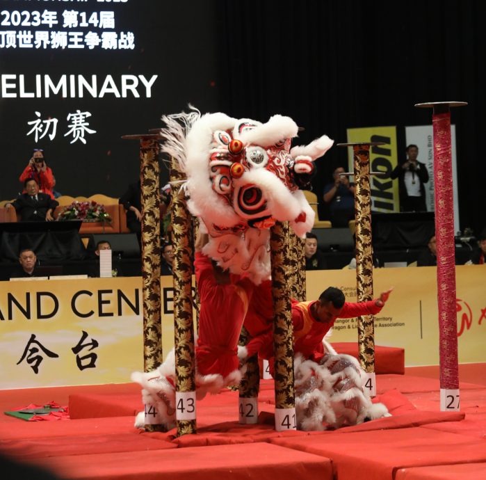 “第14届云顶世界狮王争霸战”|麻坡关圣宫龙狮团失误重跌 冠军梦碎