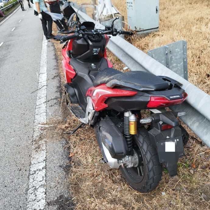 咖啡师骑摩托自撞亡 警吁民众提供情报