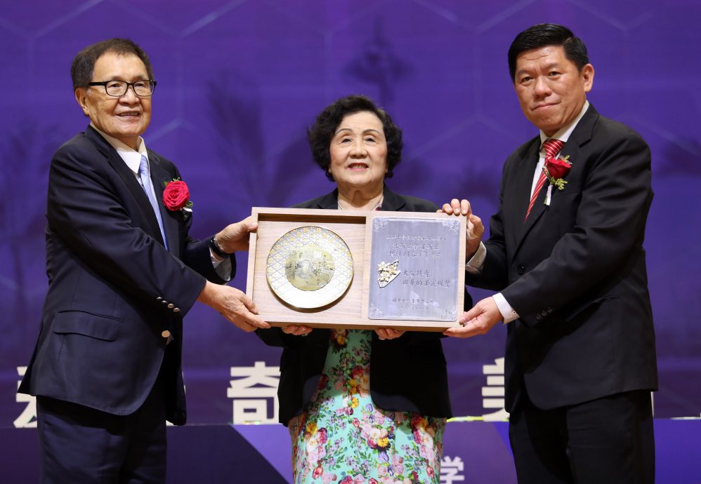 全国/巴生兴华中学华丽转身,杨家儿女大爱传承!
