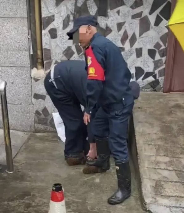 女子要求见官员双脚遭2名保全“狠踩”惹民愤 3人被刑拘