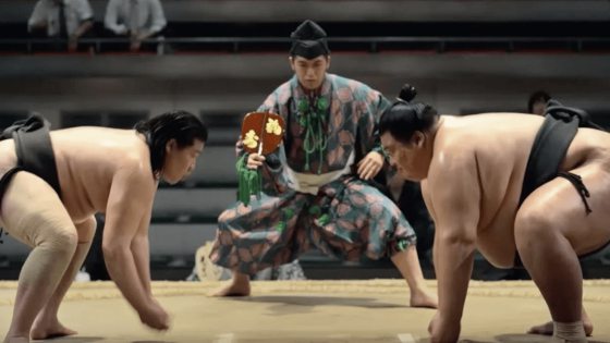 王晋恒/《相扑圣域》力与美,传统与现代剧烈碰撞的瞬刻