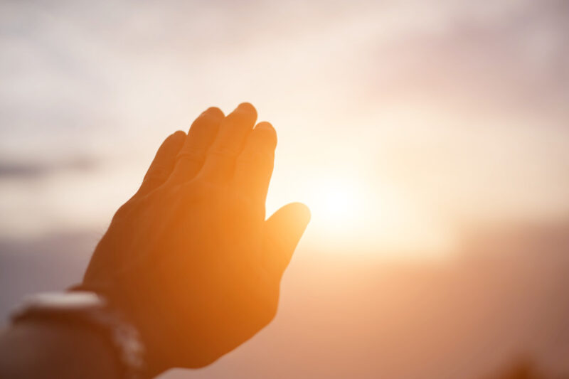 pray