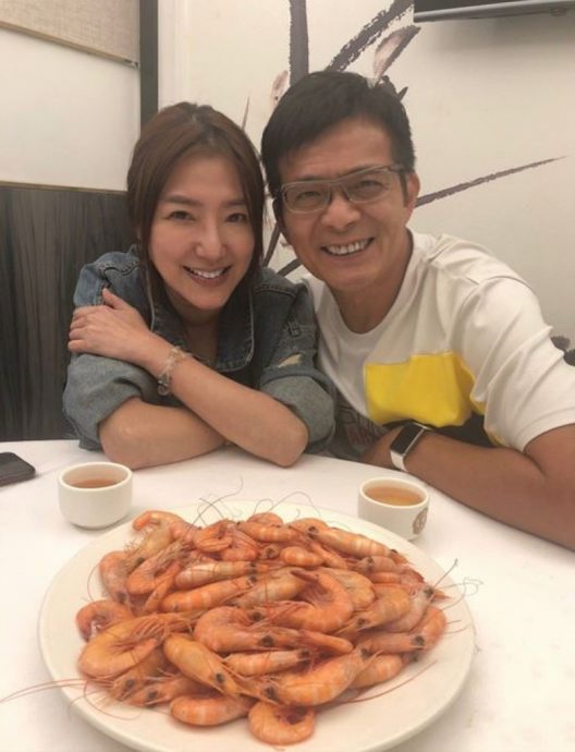 网疯传被黄日华求婚成功 关宝慧:紧张等看大结局