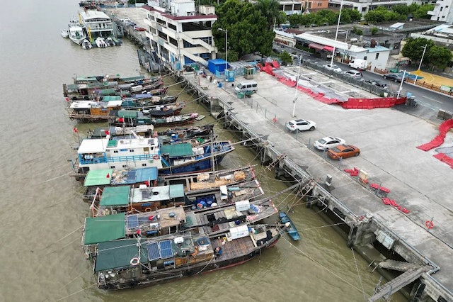 台风小犬来袭朝广东西部到海南岛东部沿海靠近 多条列车停运