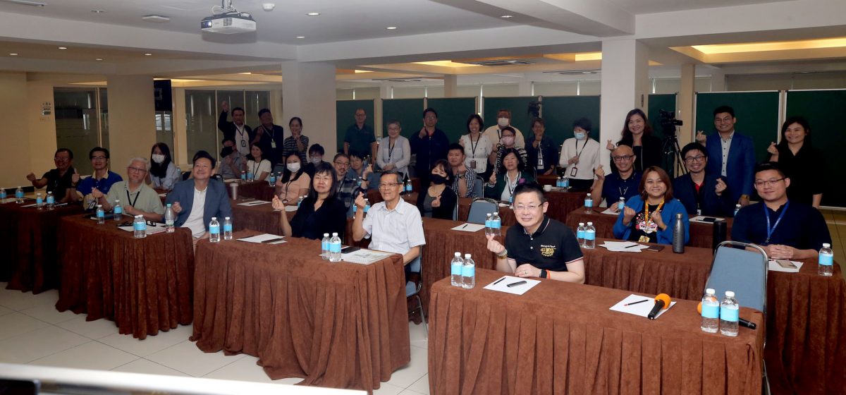 本报活动:张聪:林伟贤“星媒体未来趋势展望和传统媒体商业模式变革”演讲