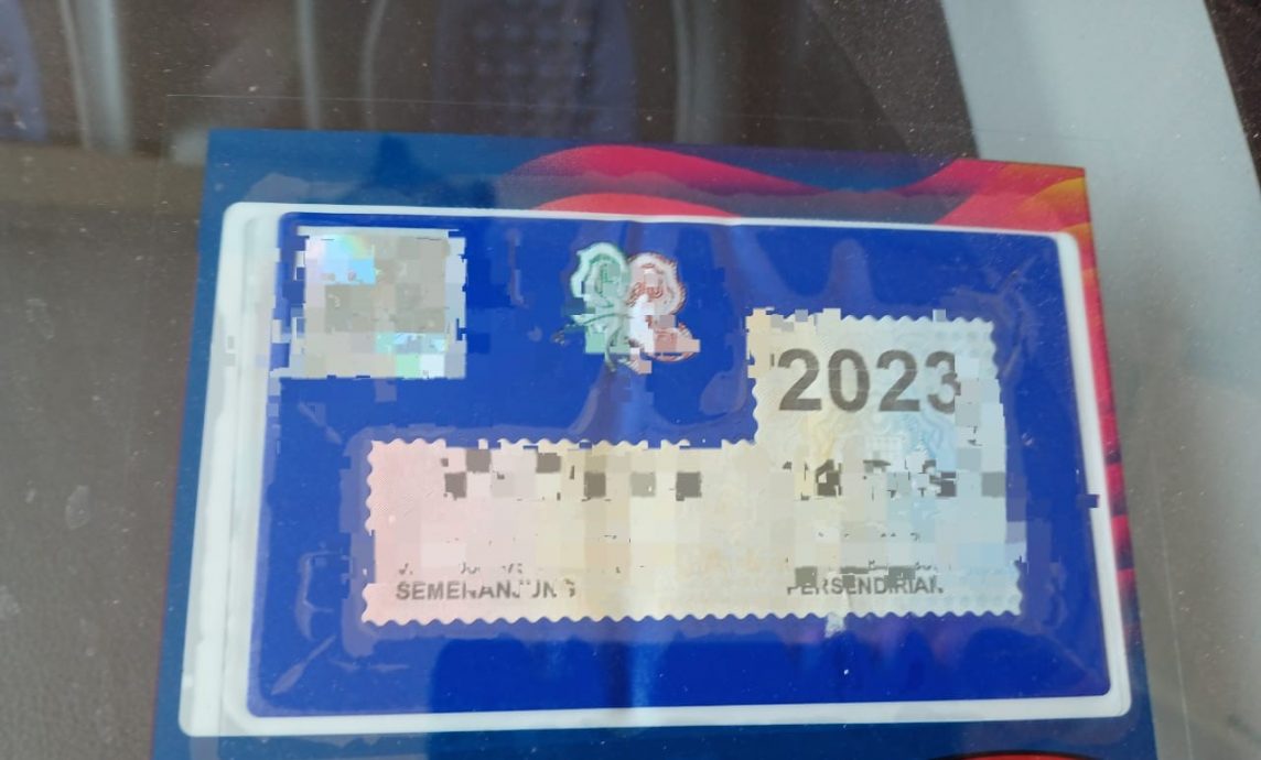 路税贴纸短缺,保险代理民众叫苦连天