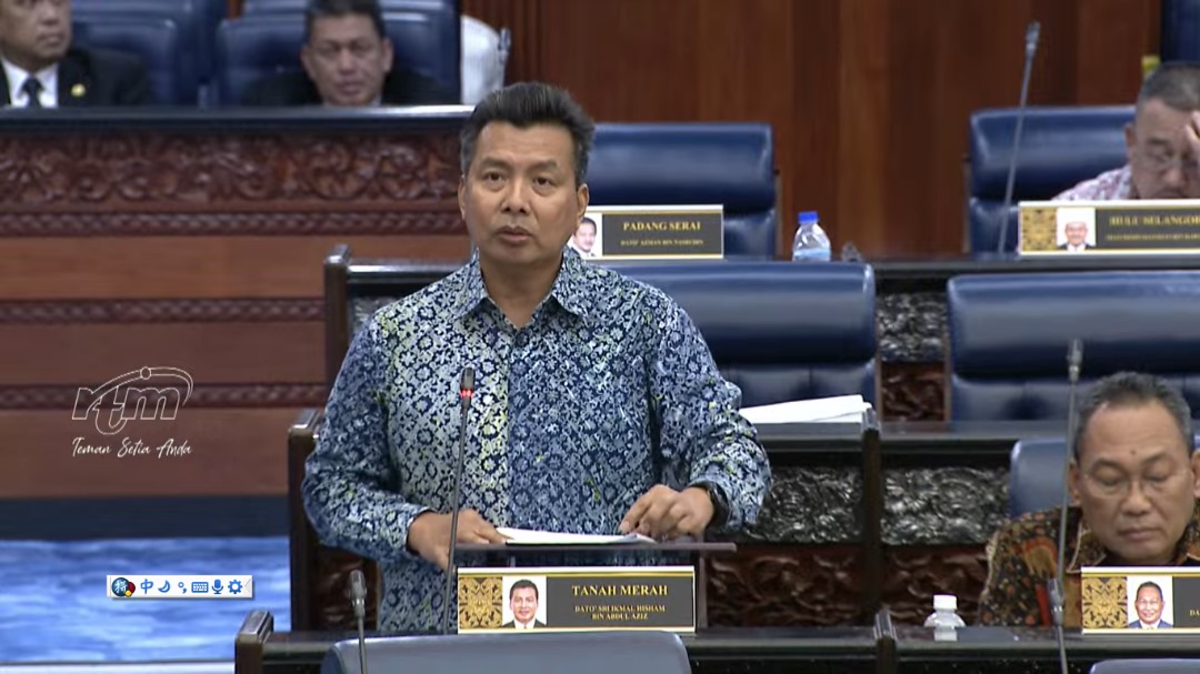 “大马军人服装都是杂牌” 土团YB:学新加坡买名牌!