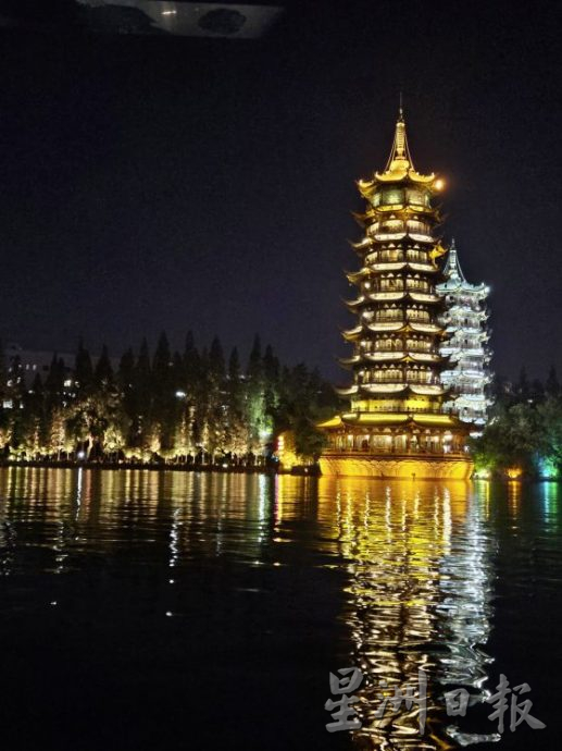 【中国】桂林──山青如梦,水秀如幻