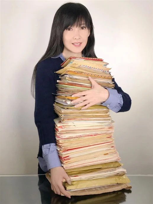 周慧敏喊话粉丝别寄信 网证实:收到好几次回信