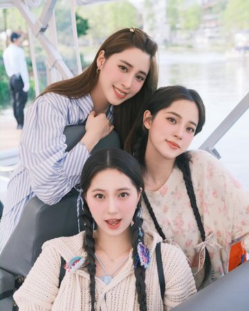 挨批一事无成炫富爱蹭妹 欧阳妮妮怒呛:干你屁事