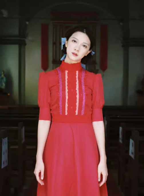 林宣妤精神状态堪虑? 惊人妆扮吓坏网民