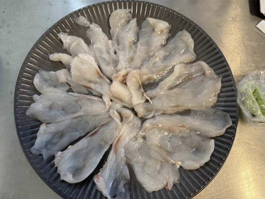 煮河豚肉邀好友聚餐 厨师中毒身亡8送医