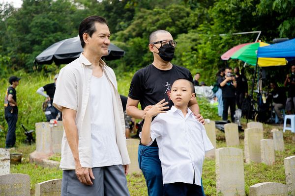 许亮宇当跟得人夫 陈俐杏挺孕肚出席金马奖