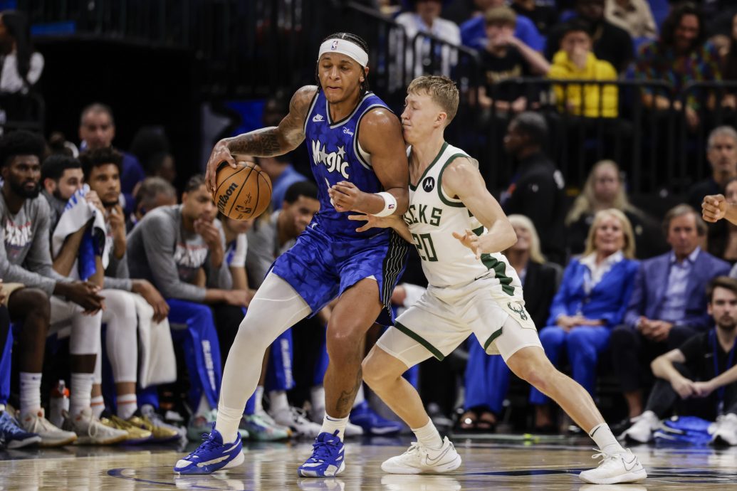 NBA|勇士近14年首遭骑士双杀 柯里22000分纪录夜不完美