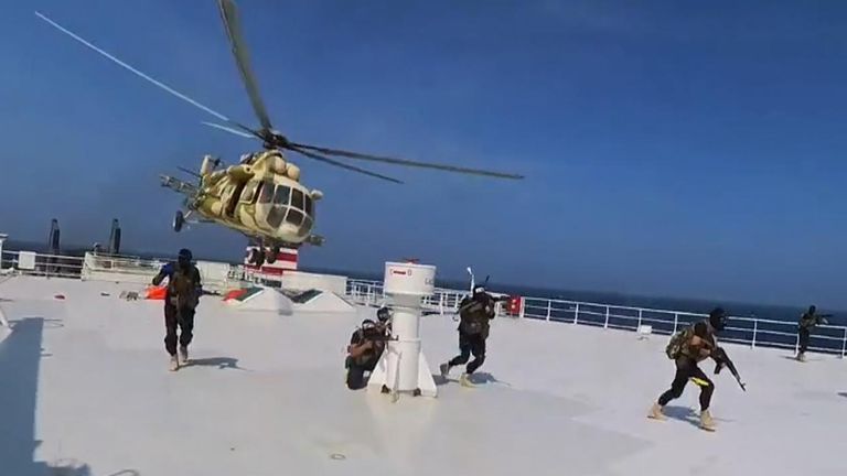 也门胡塞武装再对红海船只发动袭击