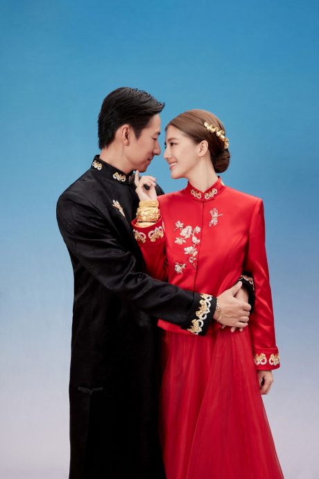 吴千语晒婚照撒狗粮 预告明年办婚礼