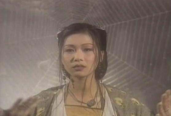 教熟女如何保持年轻状态 53岁张慧仪遭讽靠美颜相机