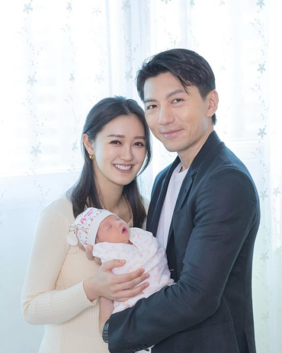 晒儿子满月沙龙照 袁伟豪:不负乳名“袁咕碌”