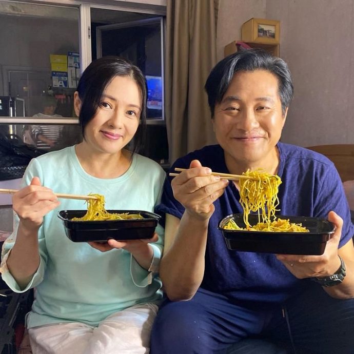 57岁李丽珍与60岁「旧爱」温馨过除夕!
