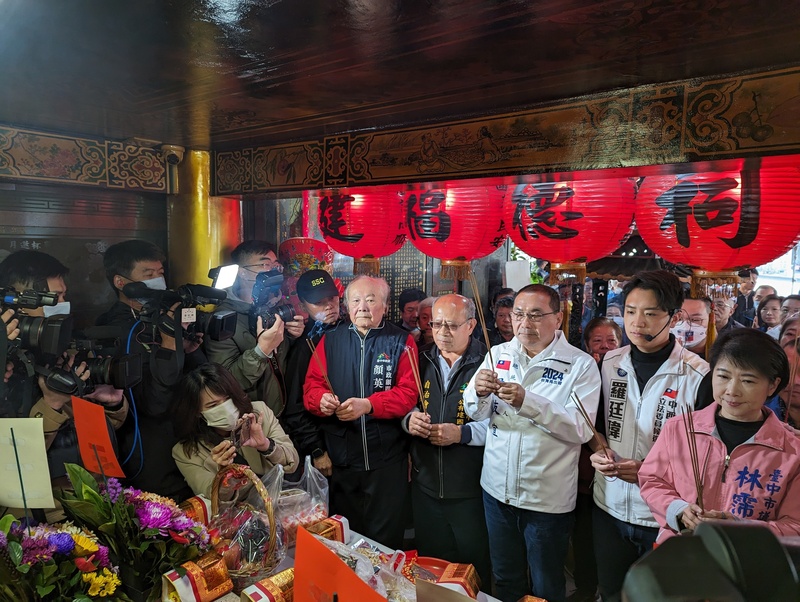 天下事主文∕ 台今选总统 第三势力引关注 国民党吁「弃柯保侯」