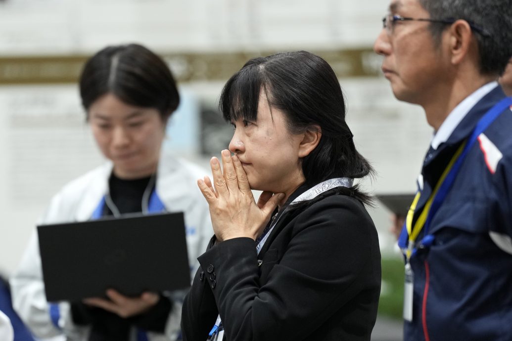 日本探测器成功登月 但太阳能电池故障无法运作