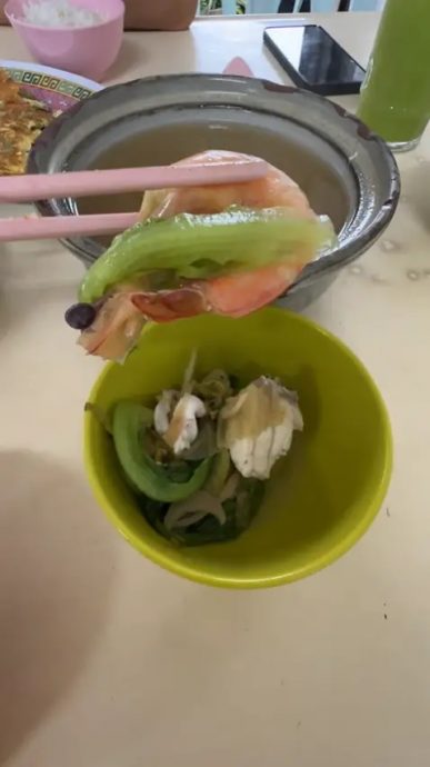 视频|RM27海鲜汤只有一条虾 网民:别人吃剩的?