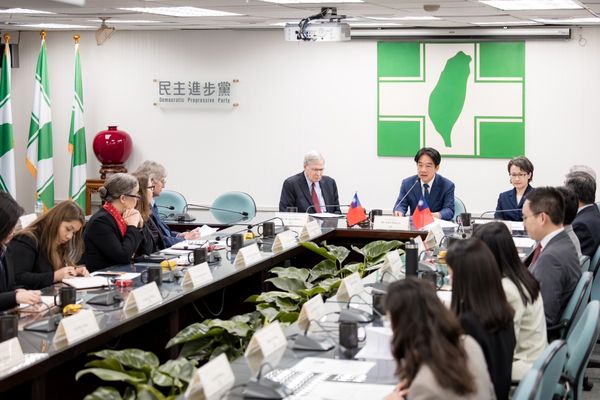 赖清德接见美国代表团 承诺将努力维护台海和平与稳定