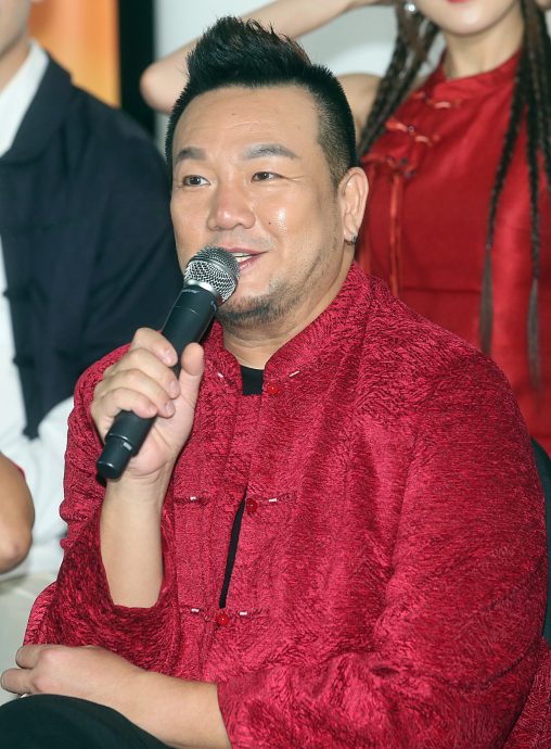 韩晓嗳赖宇涵搞暧昧 床戏用力过猛被嫌像男人