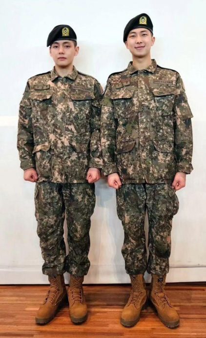 RM与V新兵毕业礼 获颁最精锐训练兵表彰