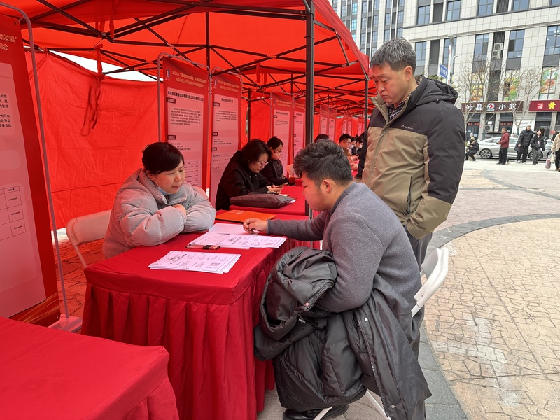 最长春节假期收官:中外游客“双向奔赴”,出境游创4年峰值