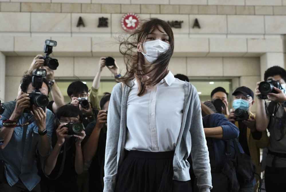 港警正式通缉周庭 指畏罪潜逃是羞耻行为 不自首终生会被追捕