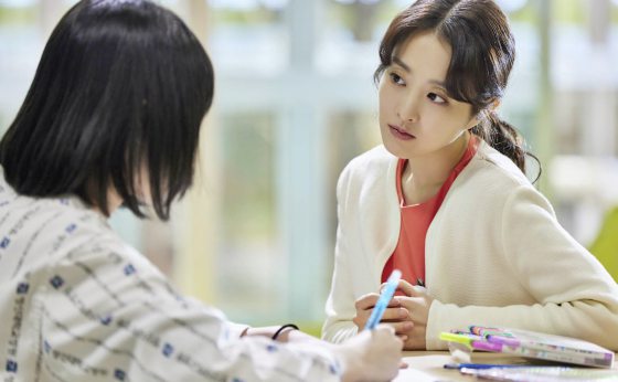 王晋恒/《精神病院也会迎来清晨》写在我们仍未发病前