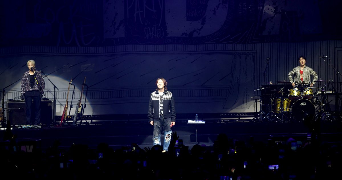 FTISLAND 12年没来狂抛马来语 李洪基搞笑帮崔敏焕征婚