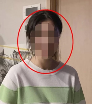 2女逼死李善均开庭!嘴硬否认勒索3亿5千万 她竟抱著爆哭娃出庭