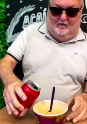 他50年滴水未进“只喝可乐”!连吃药都要配汽水