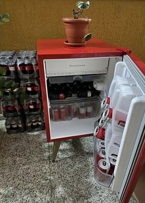 他50年滴水未进“只喝可乐”!连吃药都要配汽水