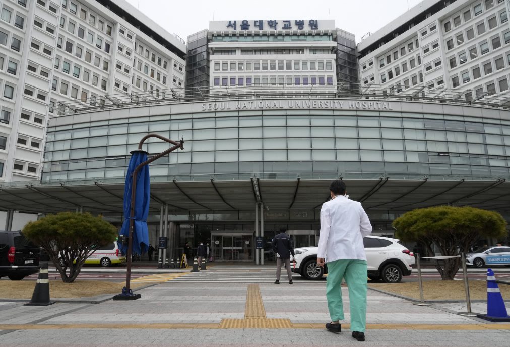 坚持不返岗! 韩国: 7000名离岗医生将被吊销执照 处分不可逆