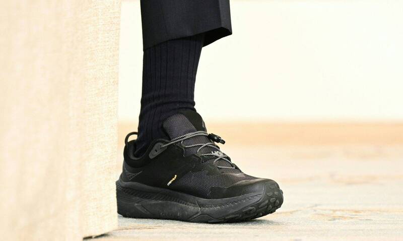 拜登神秘新鞋现身! 舒适度超高如“空中行走”