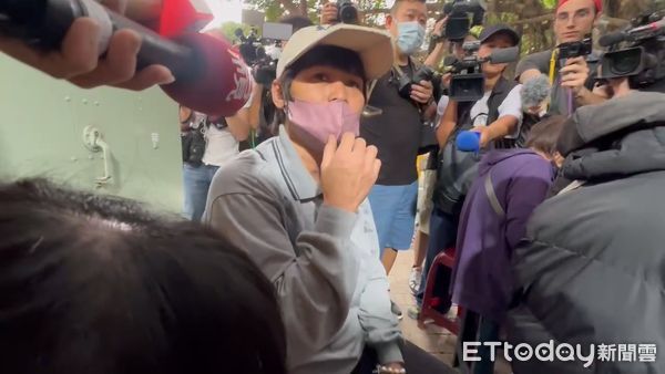 9人受困九曲洞获救!特搜队全数救出 亲友相拥画面曝
