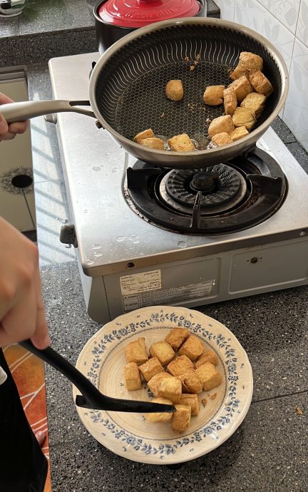 【私房好菜】:儿子掌勺温暖家人的心