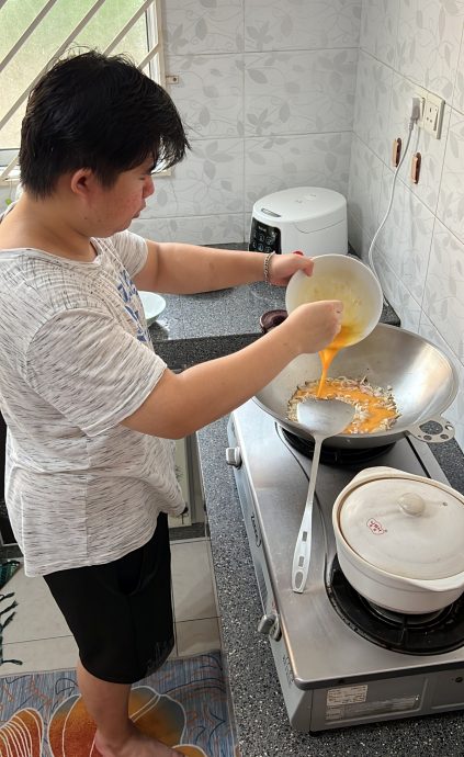 【私房好菜】:儿子掌勺温暖家人的心