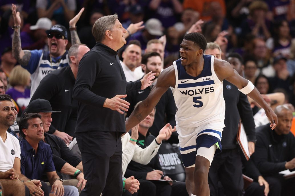 NBA季后赛|4比0强势射落太阳 木狼成闯半决赛第一队