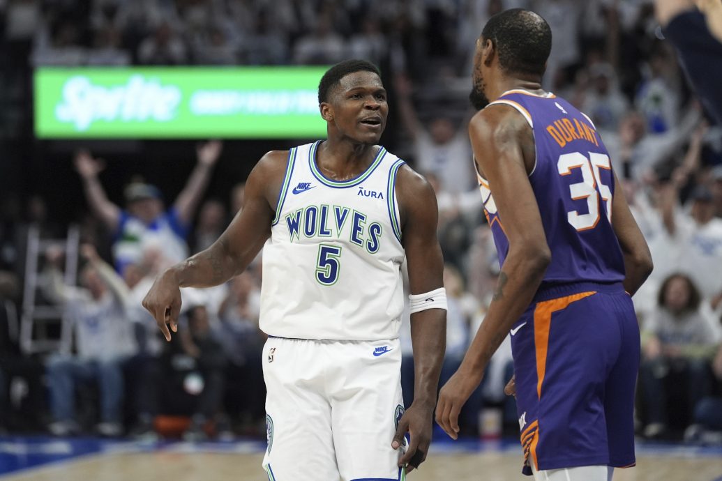 NBA季后赛点燃战火 卫冕军金块领衔开门红