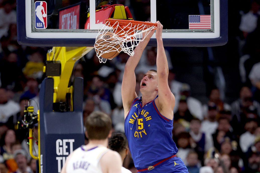 NBA季后赛点燃战火 卫冕军金块领衔开门红