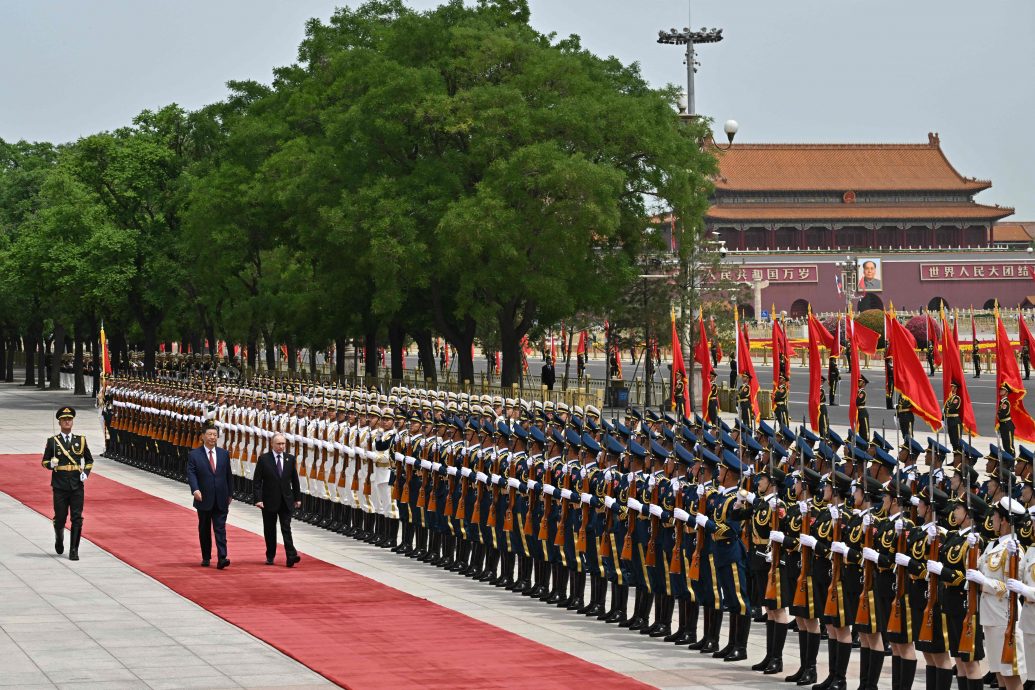 习近平:中俄将继续坚持不对抗立场